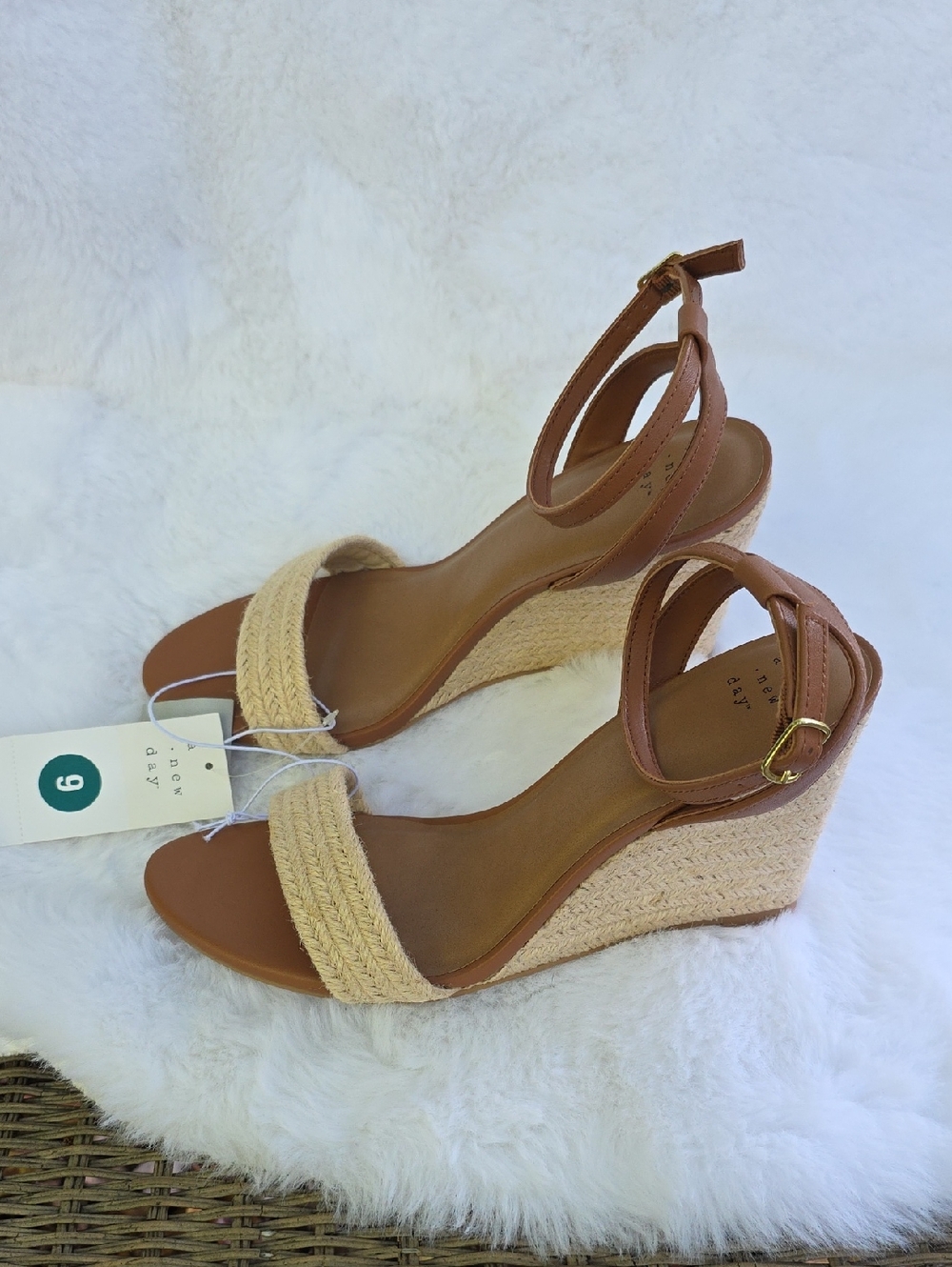 NWT Tan Natural Ankle Strap Espadrille Wedge Sandals Brown Heels Faux Leather 9 - Picture 6 of 17